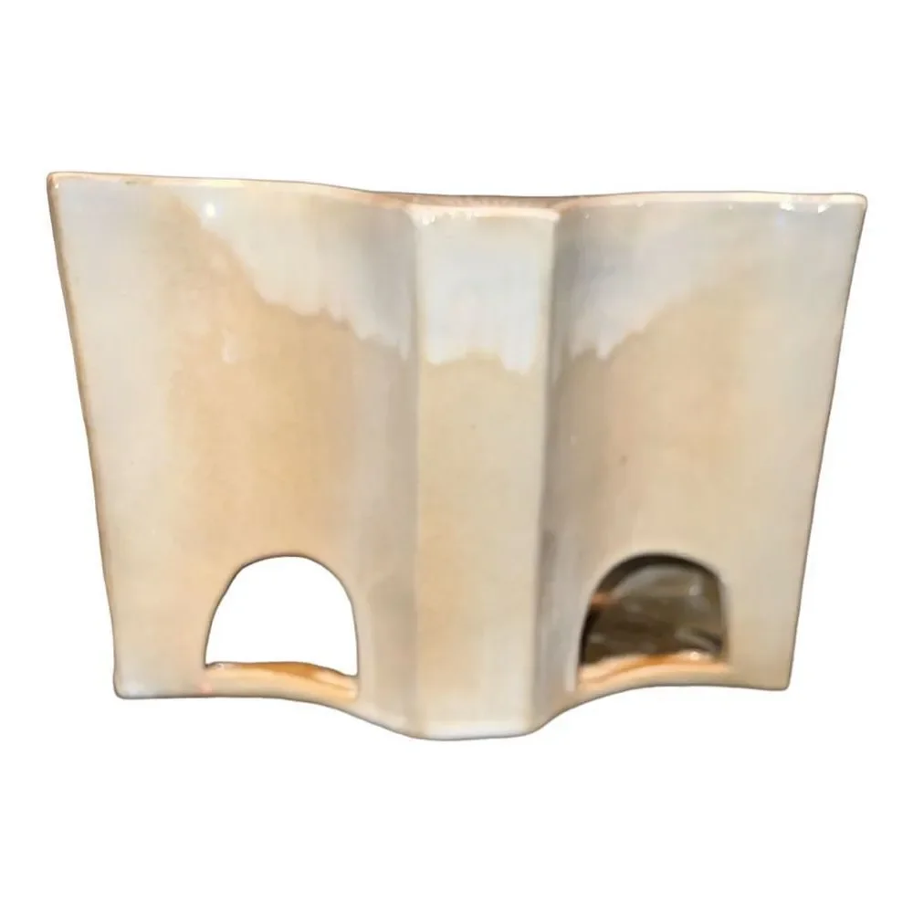 Kirklands Christmas book tea light holder